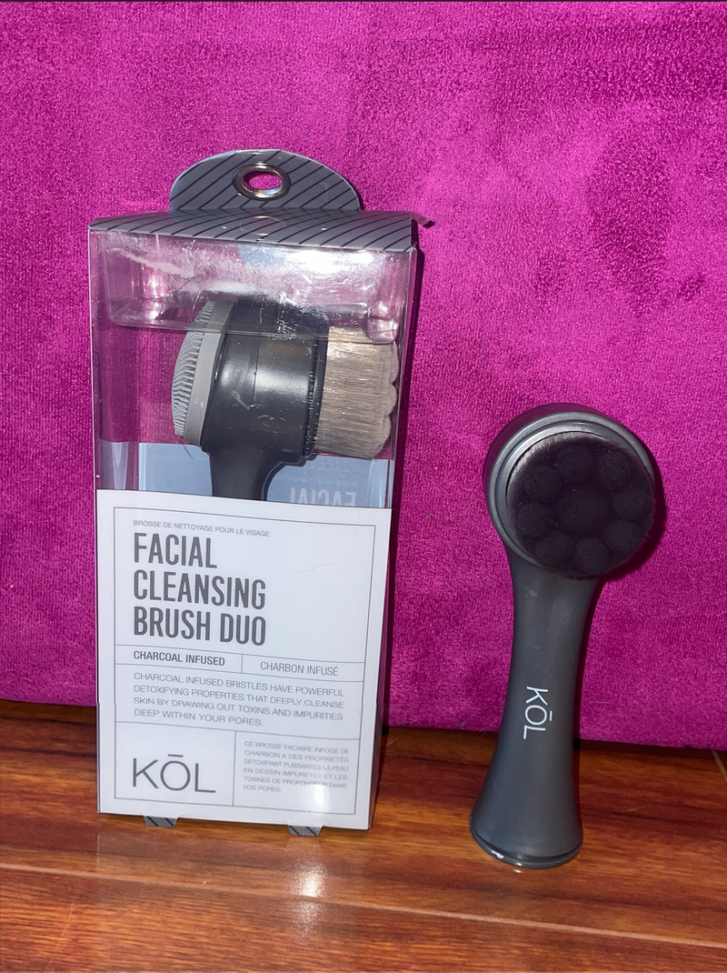 Charcoal Infused Facial Duo Brush